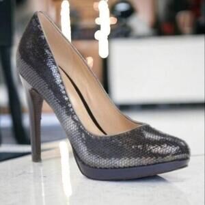 Cole Haan Women's Chelsea Platform Pump (runs small)